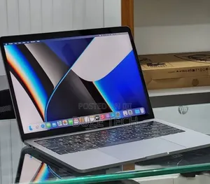 New Laptop Apple MacBook Pro 2019 16GB Intel Core i7 SSD 512GB