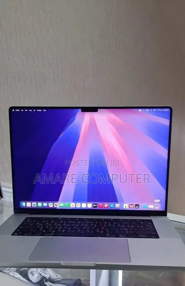 New Laptop Apple MacBook Pro 2021 M1 16GB Apple M1 Pro SSD 1T