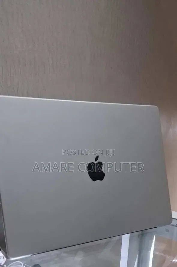 New Laptop Apple MacBook Pro 2021 M1 16GB Apple M1 Pro SSD 1T