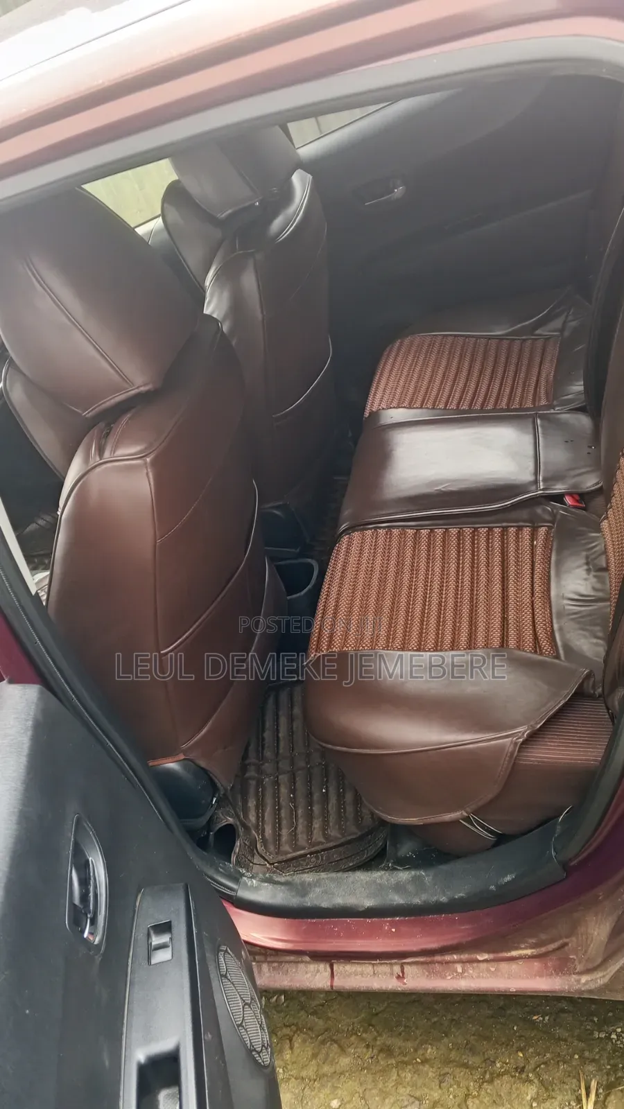 Toyota Yaris 2011 Brown