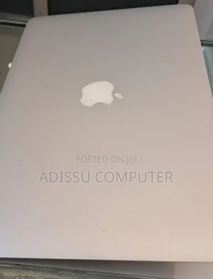 New Laptop Apple MacBook Pro 2017 8GB Intel Core i5 SSD 128GB