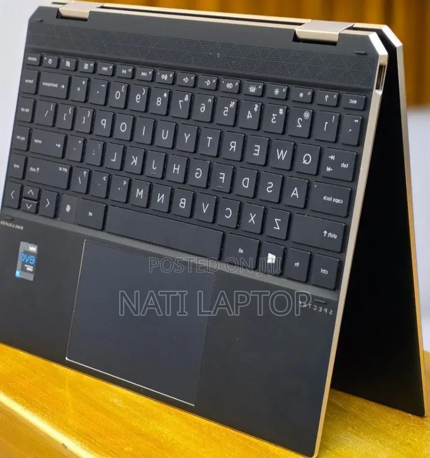 New Laptop HP Spectra 13 16GB Intel Core i7 SSD 512GB
