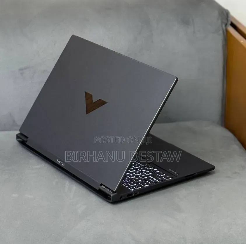 New Laptop HP Victus 15 16GB AMD Ryzen 5 SSD 512GB