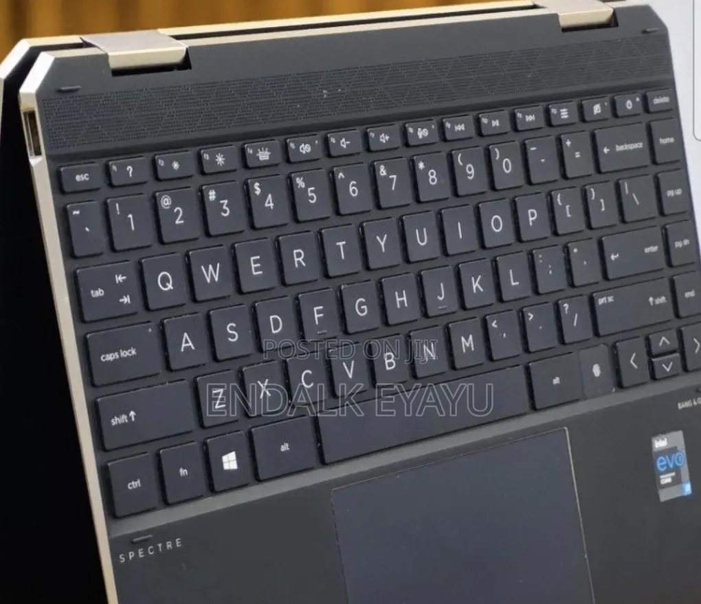 New Laptop HP Spectre X360 16GB Intel Core i7 SSD 512GB