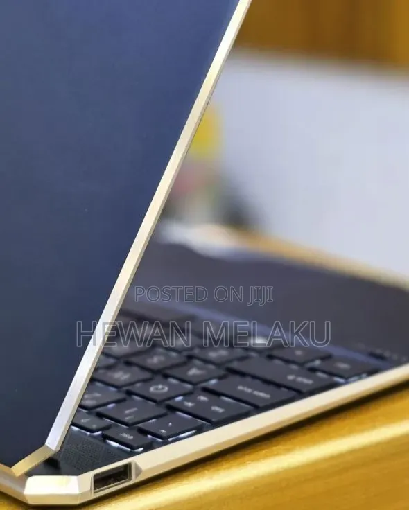 New Laptop HP Spectre X360 16GB Intel Core i7 SSD 512GB