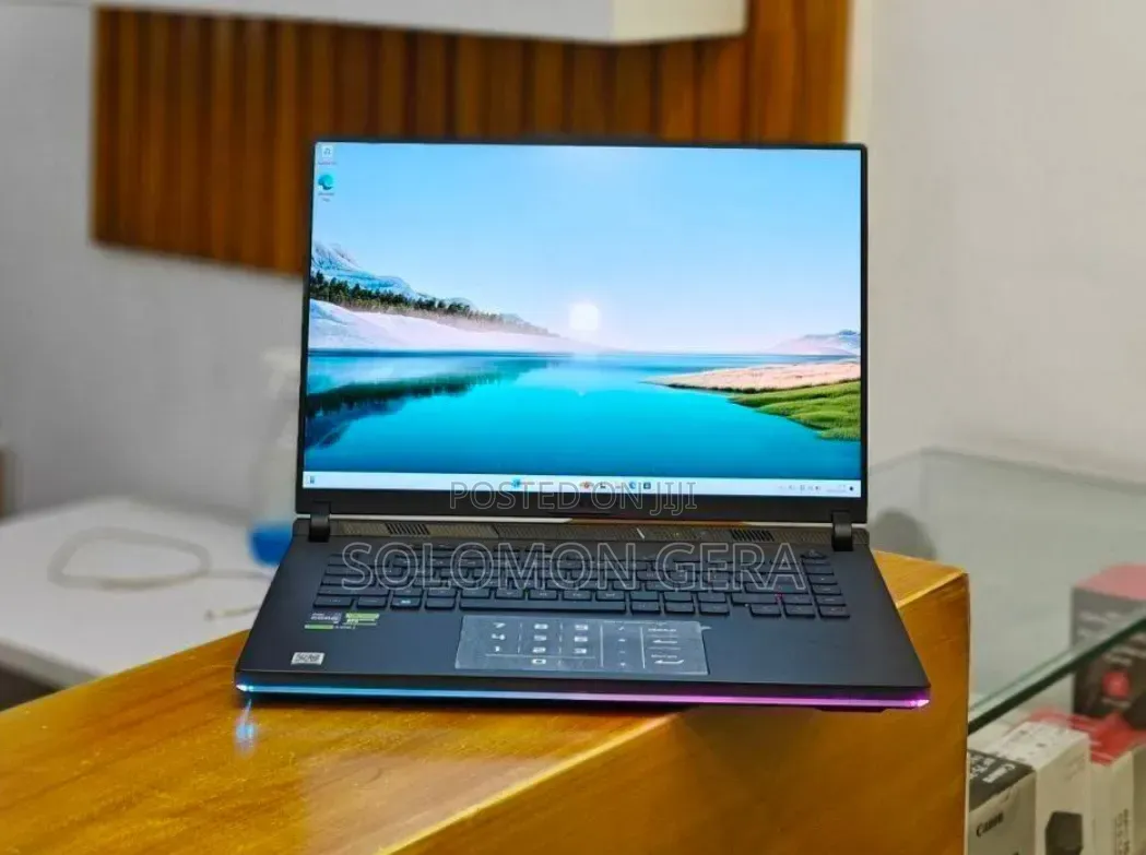 New Laptop Asus ROG Strix G16 16GB Intel Core i9 SSD 1T