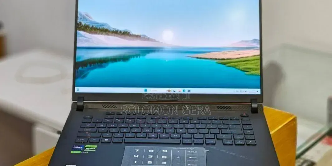 New Laptop Asus ROG Strix G16 16GB Intel Core i9 SSD 1T