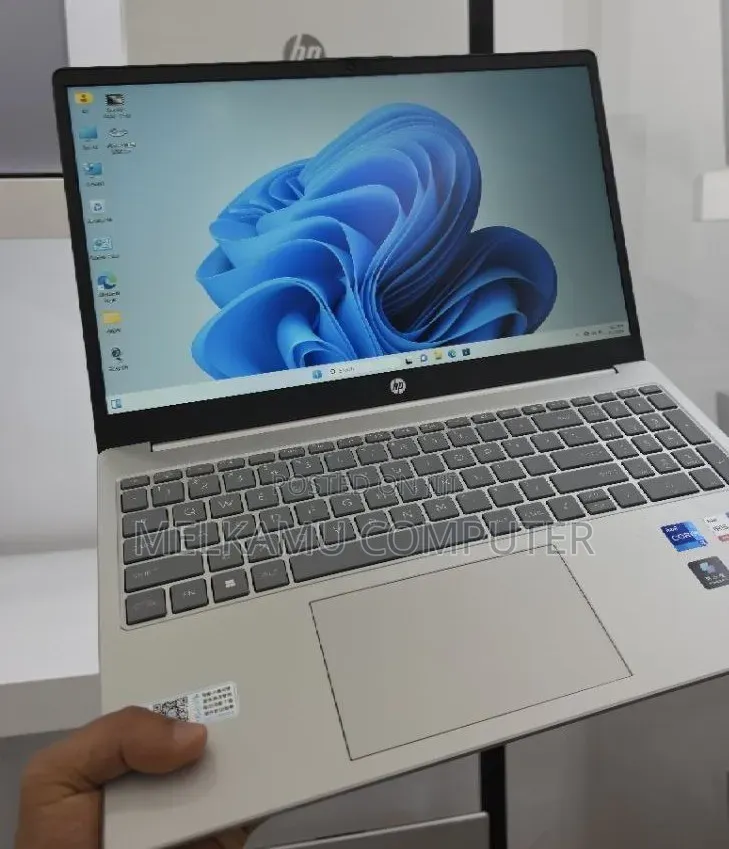New Laptop HP Stream Notebook 16GB Intel Core i7 SSD 512GB