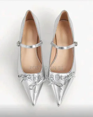 Shein Brand Women Flat Shoes Size 41 on Hand