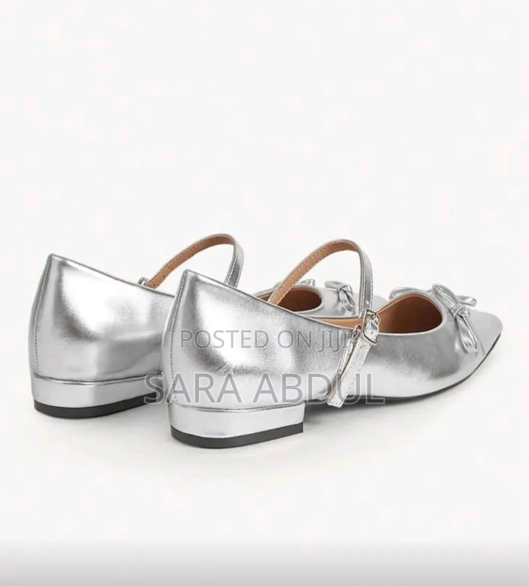 Shein Brand Women Flat Shoes Size 41 on Hand