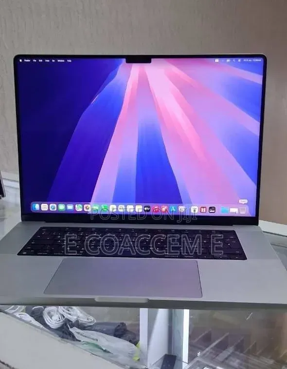 New Laptop Apple MacBook 32GB SSD 512GB