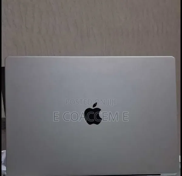 New Laptop Apple MacBook 32GB SSD 512GB
