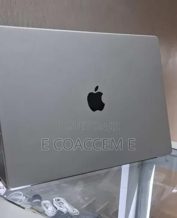 New Laptop Apple MacBook 32GB SSD 512GB