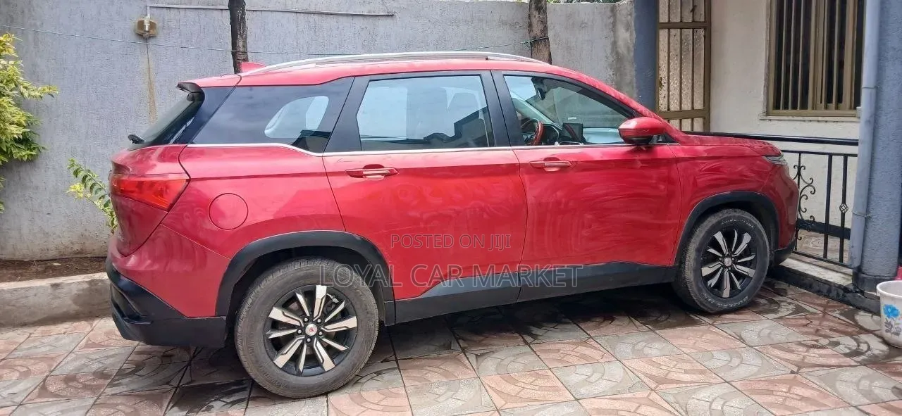 Chevrolet Captiva 2021 Red