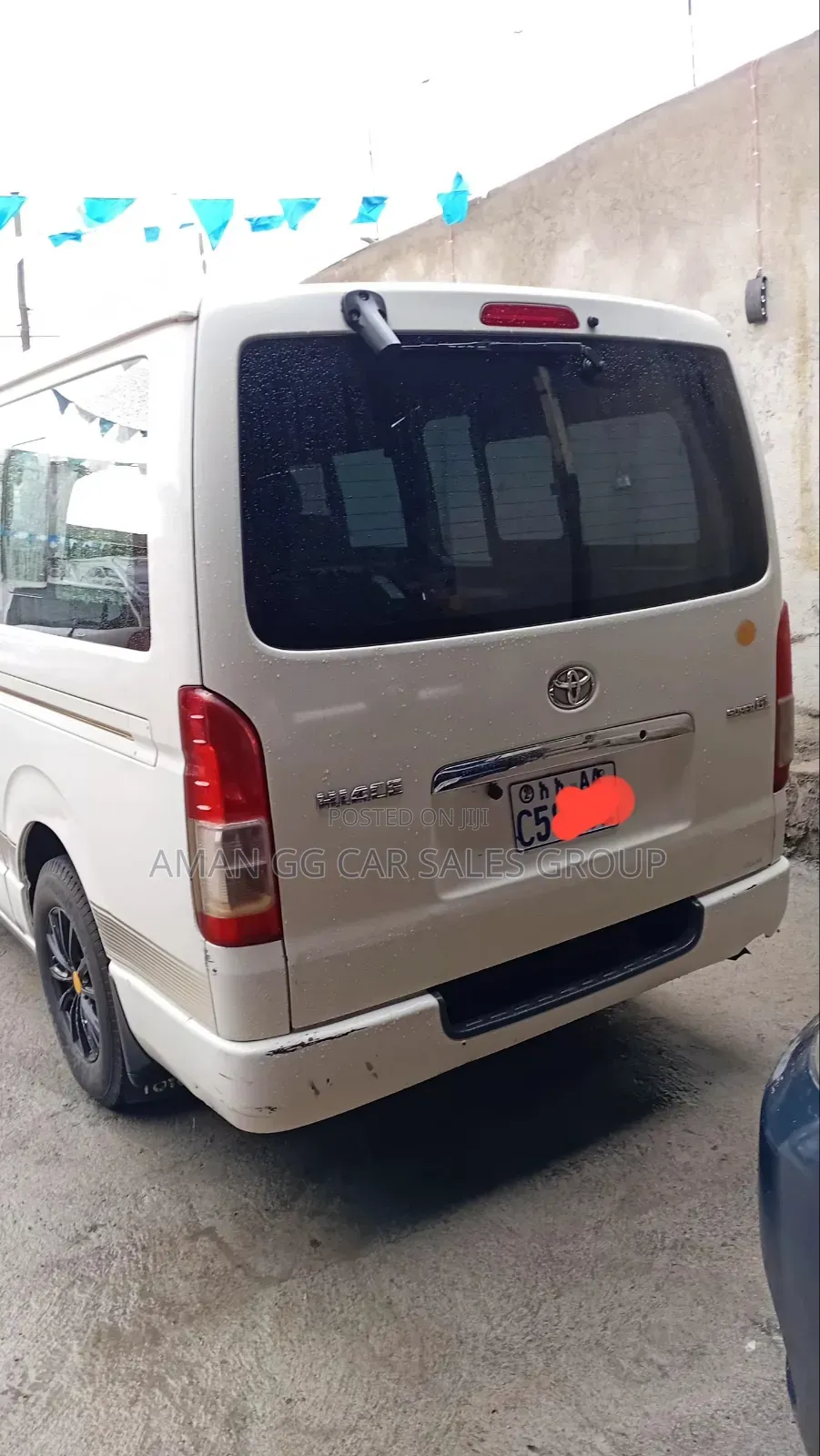Toyota HiAce 2007 White