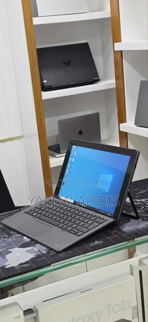 New Laptop HP Elite X2 1012 8GB Intel Core i5 SSD 128GB