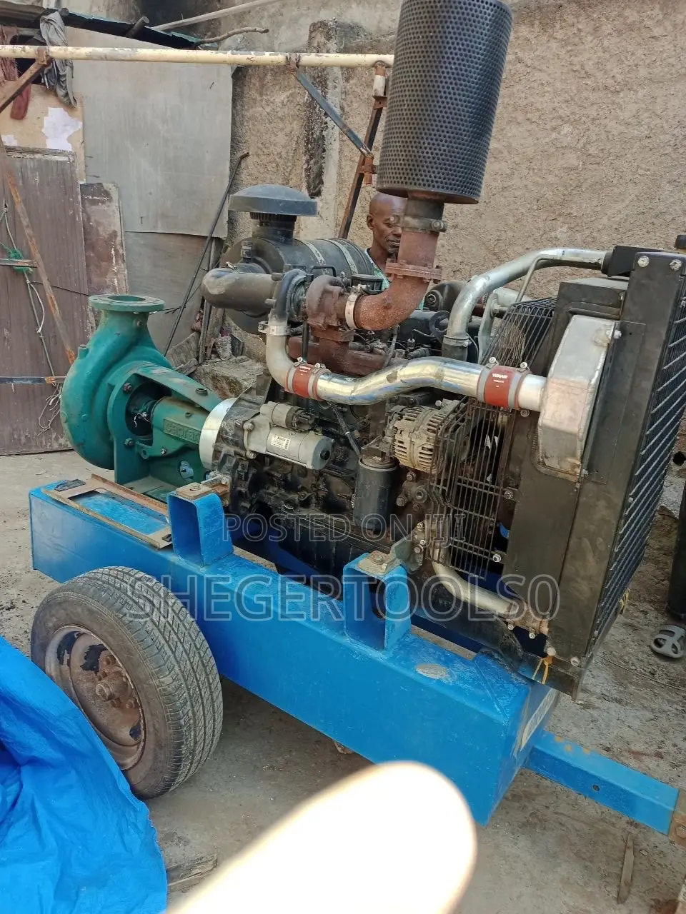 Caplari Pump 100