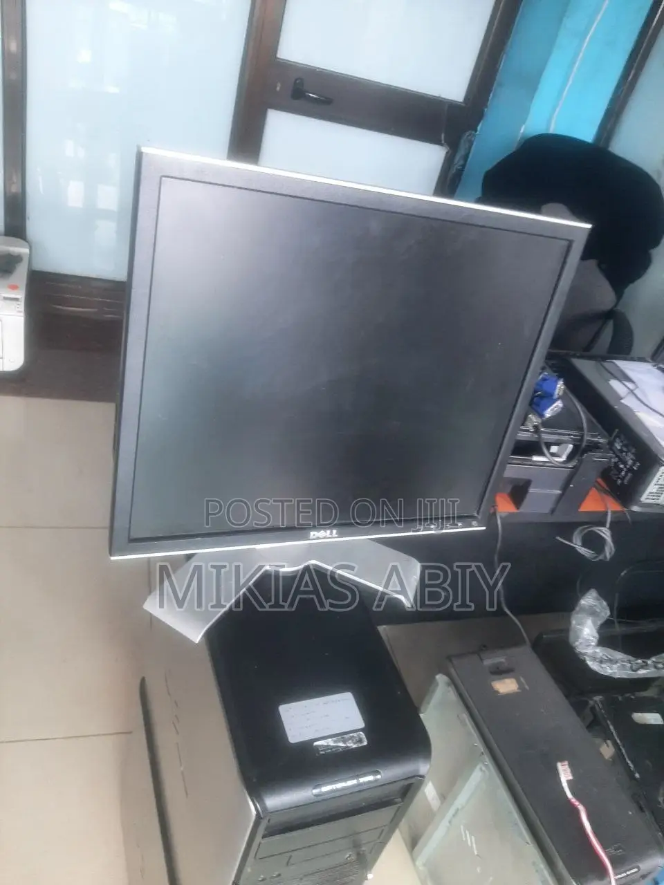 Desktop Computer Dell OptiPlex 780 2GB Intel HDD 320GB