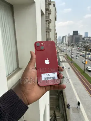 Apple iPhone 13 128 GB Red