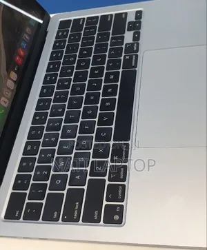 New Laptop Apple MacBook Air 2025 M4 16GB Apple M4 SSD 512GB