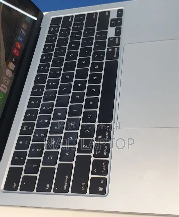 New Laptop Apple MacBook Air 2025 M4 16GB Apple M4 SSD 512GB