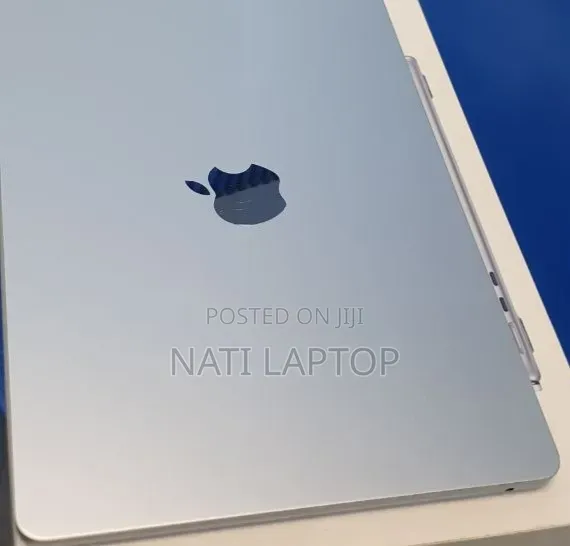 New Laptop Apple MacBook Air 2025 M4 16GB Apple M4 SSD 512GB