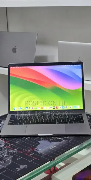New Laptop Apple MacBook Pro 2019 16GB Intel Core i7 SSD 1T