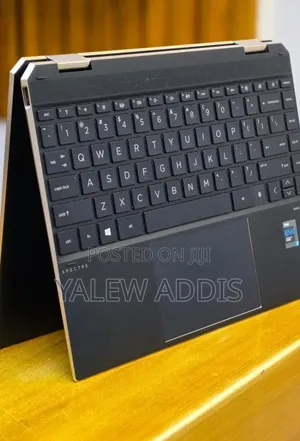 New Laptop HP Spectre 16GB Intel Core i7 SSD 512GB