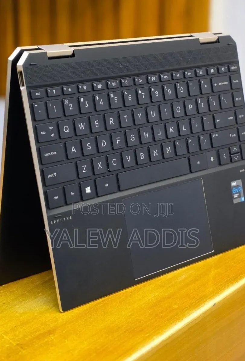 New Laptop HP Spectre 16GB Intel Core i7 SSD 512GB