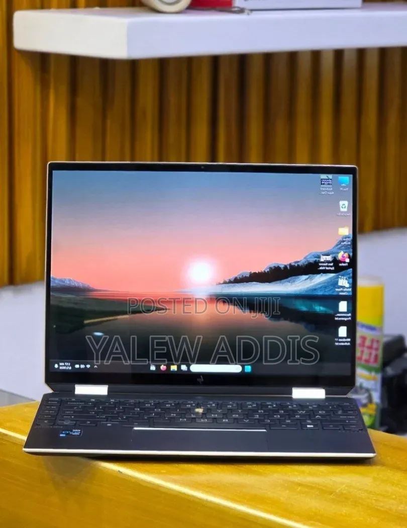 New Laptop HP Spectre 16GB Intel Core i7 SSD 512GB