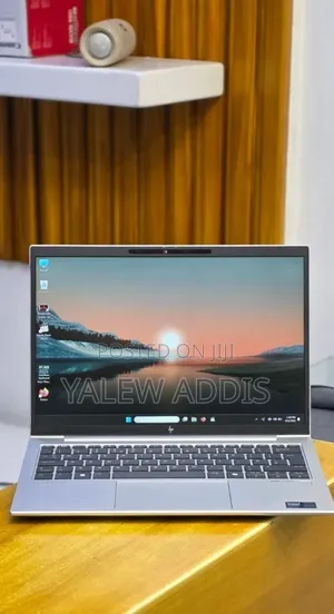 New Laptop HP Elitebook 830 G11 16GB Intel Core Ultra 7 SSD 512GB