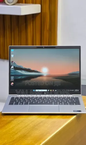 New Laptop HP Elitebook 830 G11 16GB Intel Core Ultra 7 SSD 512GB