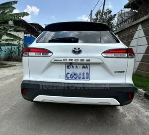 Toyota Corolla Cross 2023 White