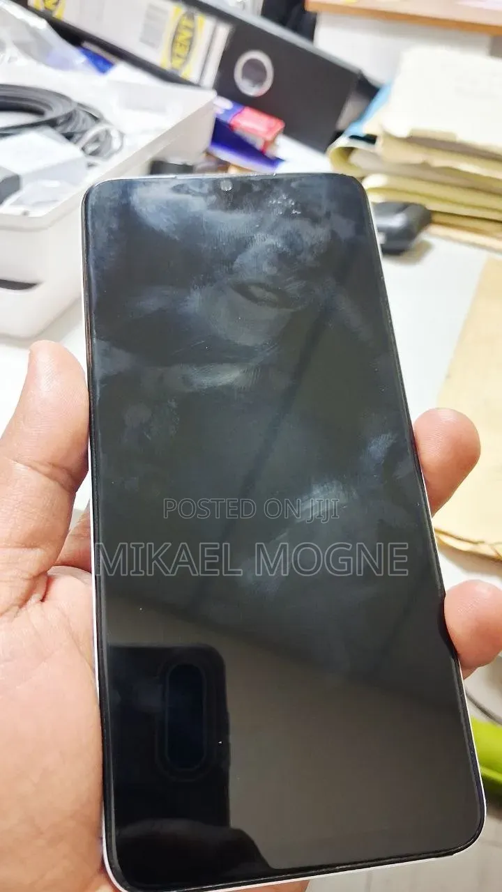 Infinix Smart 7 HD 64 GB White