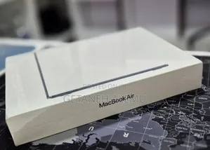 New Laptop Apple MacBook 8GB AMD A8 SSD 256GB