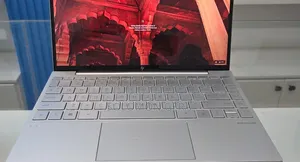 New Laptop HP Envy 13 16GB Intel Core i5 SSD 512GB