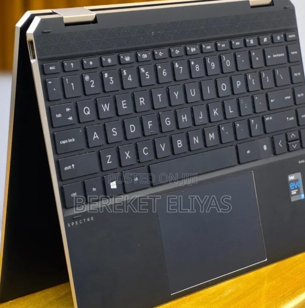 New Laptop HP Spectre X360 16GB Intel Core i7 SSD 512GB