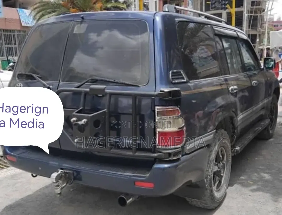 Toyota Land Cruiser 2006 Blue