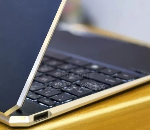 New Laptop HP Spectre 16GB Intel Core i7 SSD 512GB