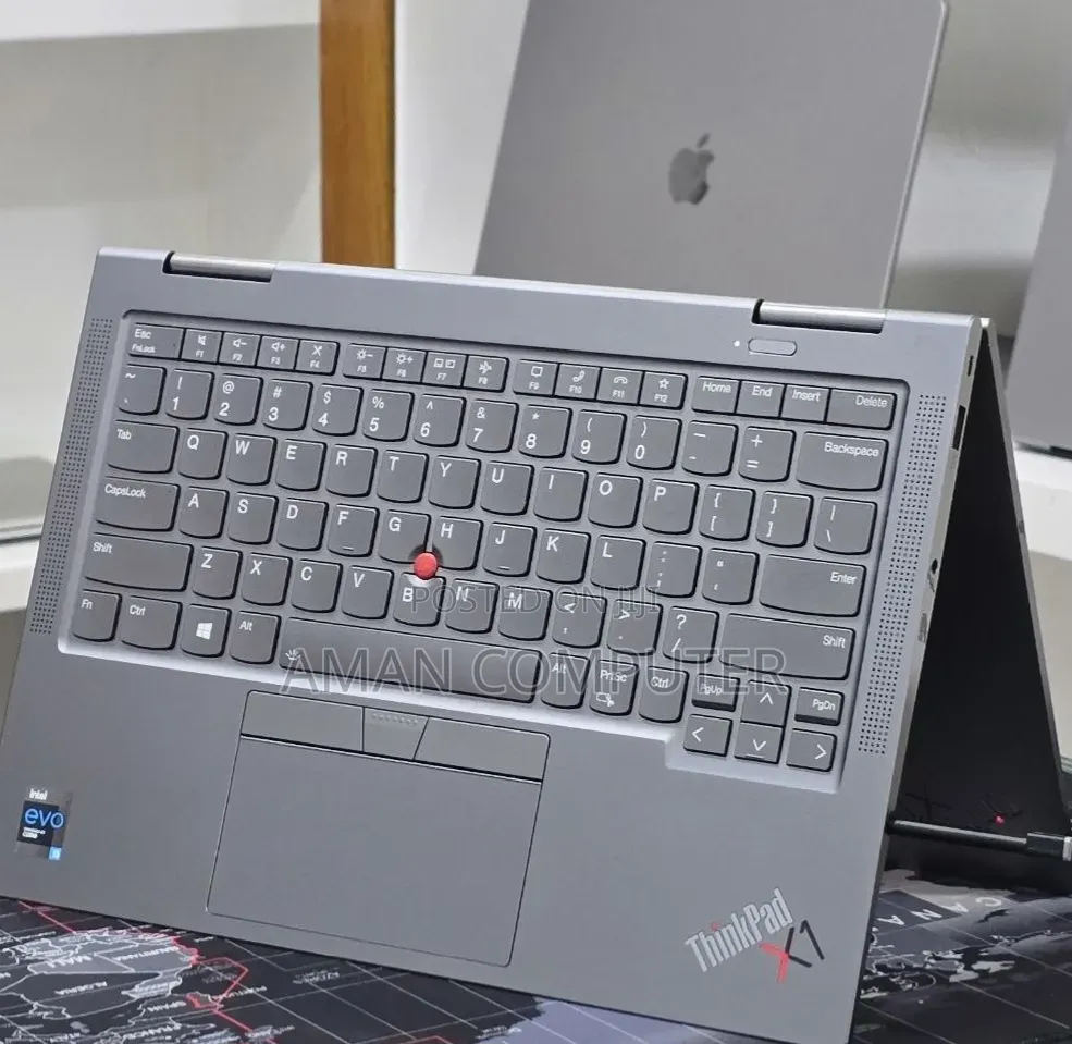 New Laptop Lenovo ThinkPad X1 Yoga 16GB Intel Core i5 SSD 512GB