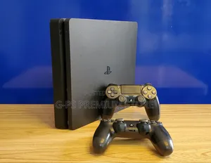 PlayStation 4 Slim Jailbreak 500GB + 2 Original Controllers