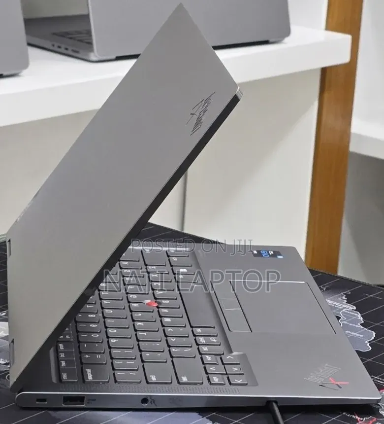 New Laptop Lenovo ThinkPad X1 Yoga 16GB Intel Core i5 SSD 512GB