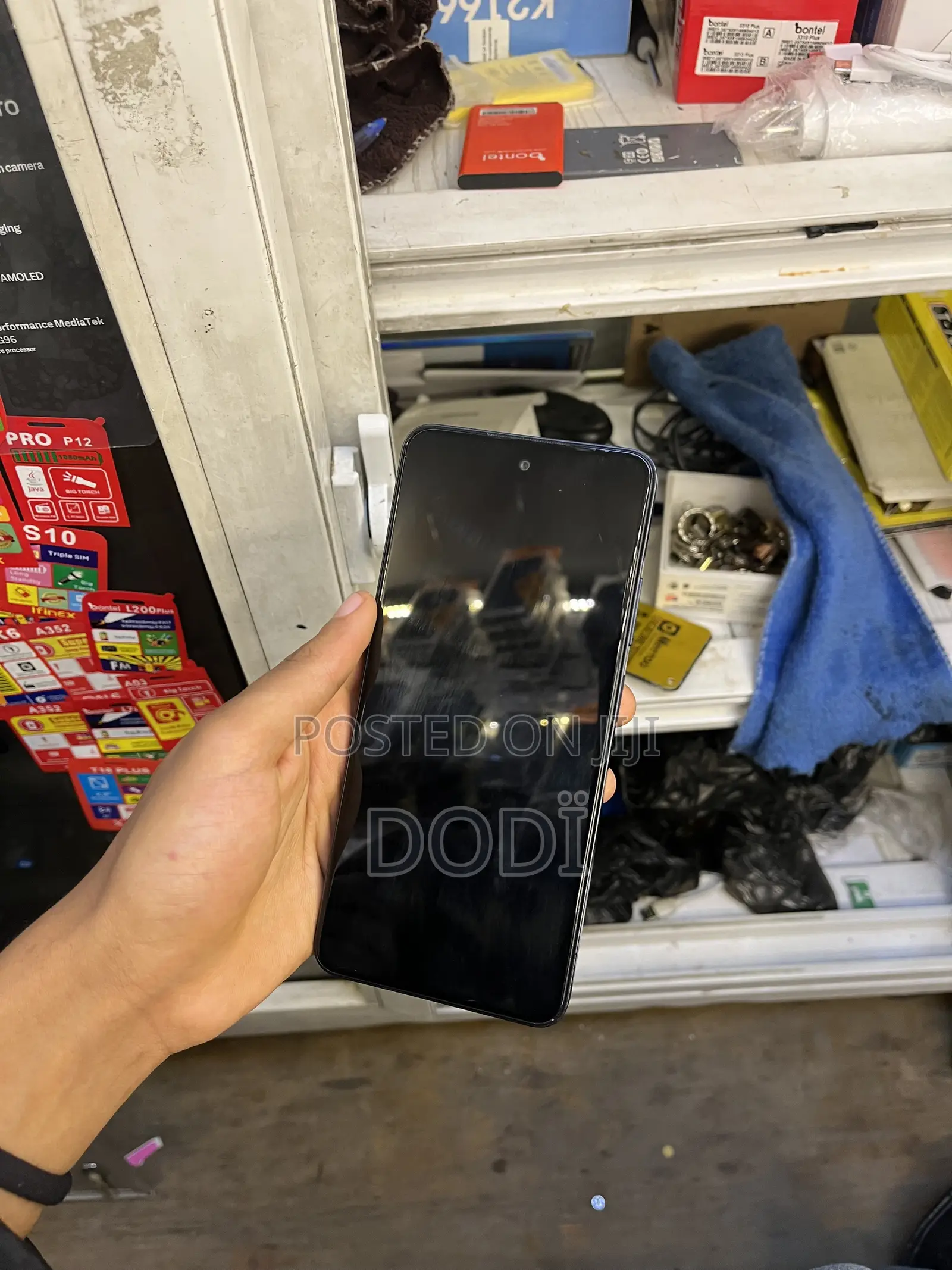 New Infinix Smart 8 64 GB Black