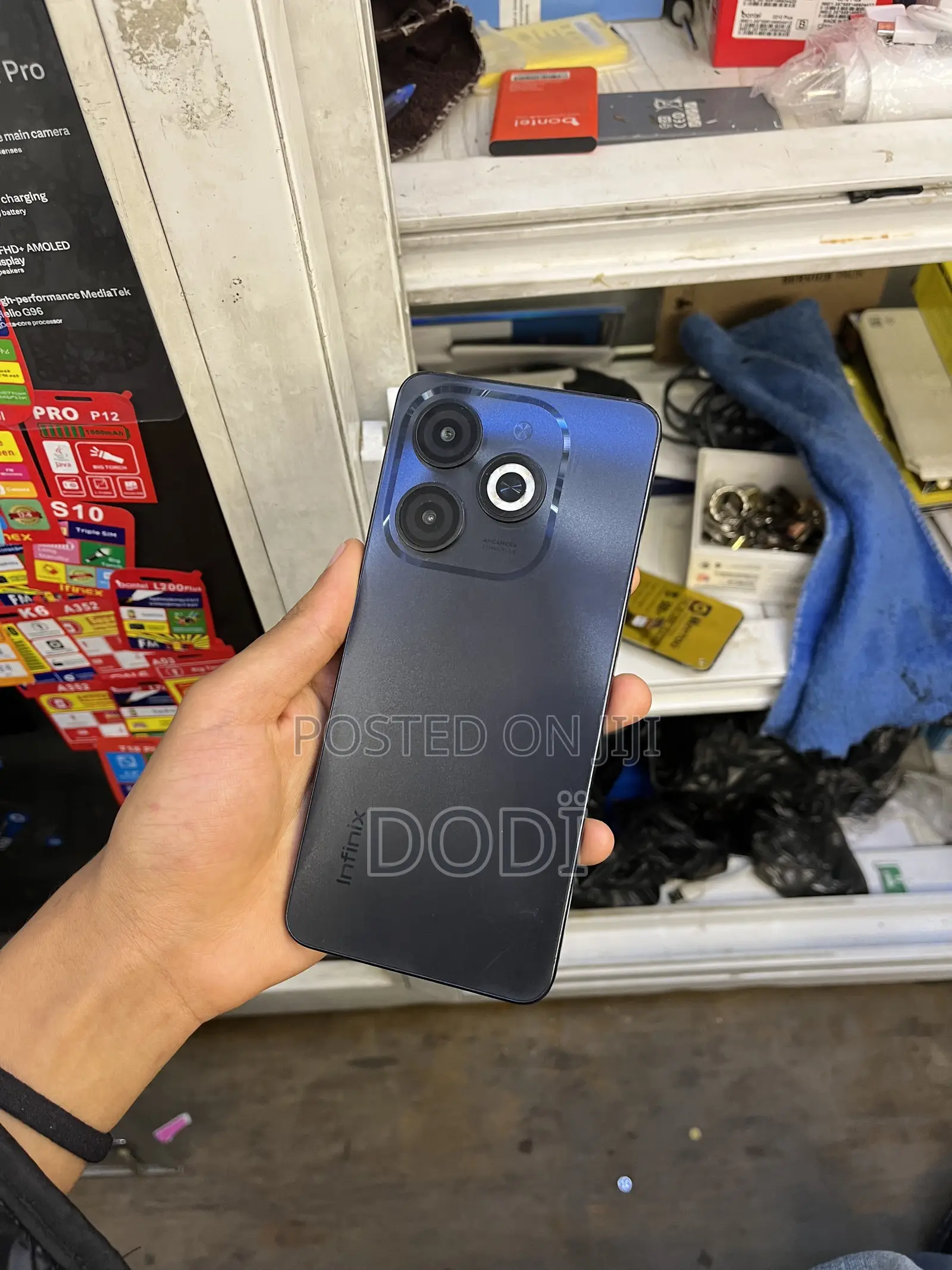 New Infinix Smart 8 64 GB Black