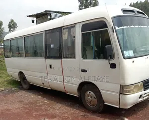 Toyota Coaster 2000 White