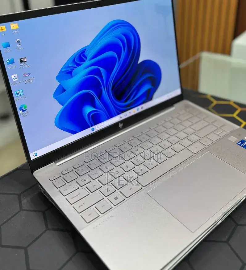 New Laptop HP Pavilion 15 16GB Intel Core i7 SSD 1T