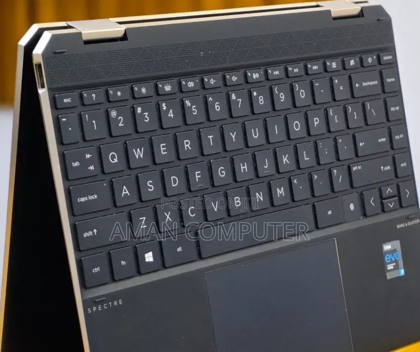 New Laptop HP Spectre 16GB Intel Core i7 SSD 512GB