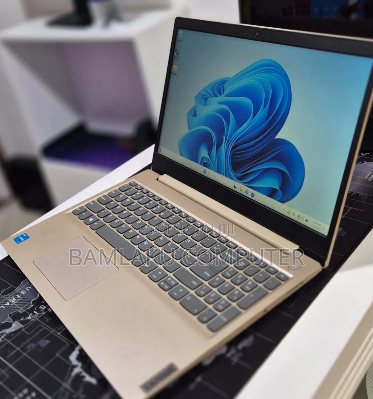 New Laptop Lenovo Ideapad 3 8GB Intel Core i3 SSD 256GB