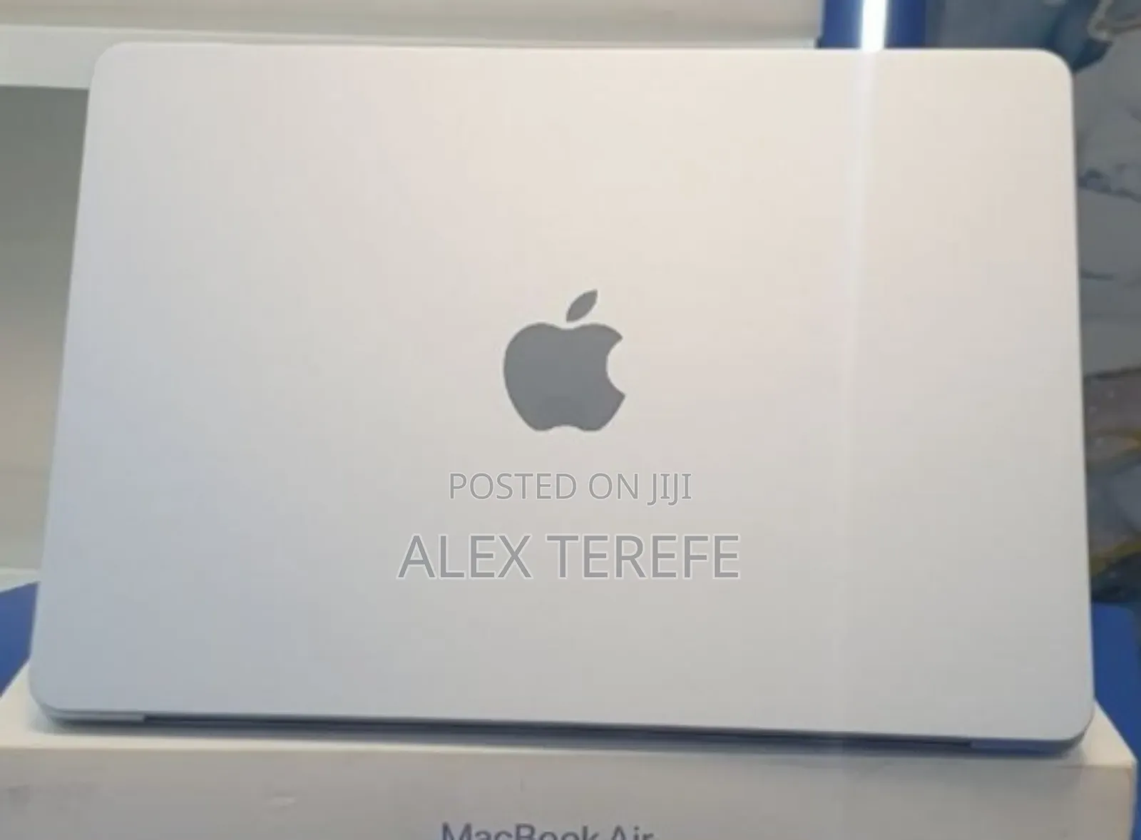 New Laptop Apple MacBook Air 2025 M4 16GB Apple M4 SSD 512GB