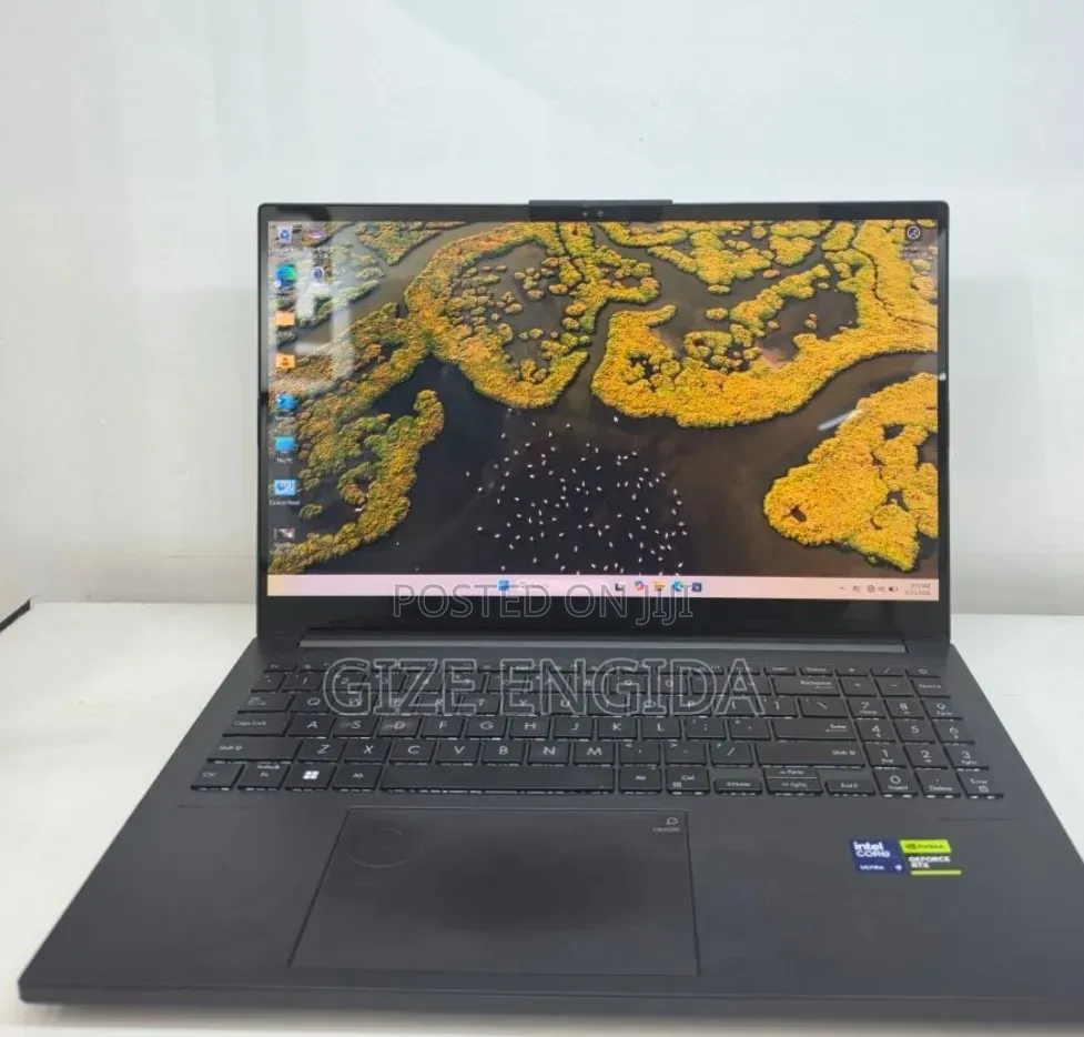 New Laptop Asus Vivobook 15 16GB Intel Core Ultra 9 SSD 512GB